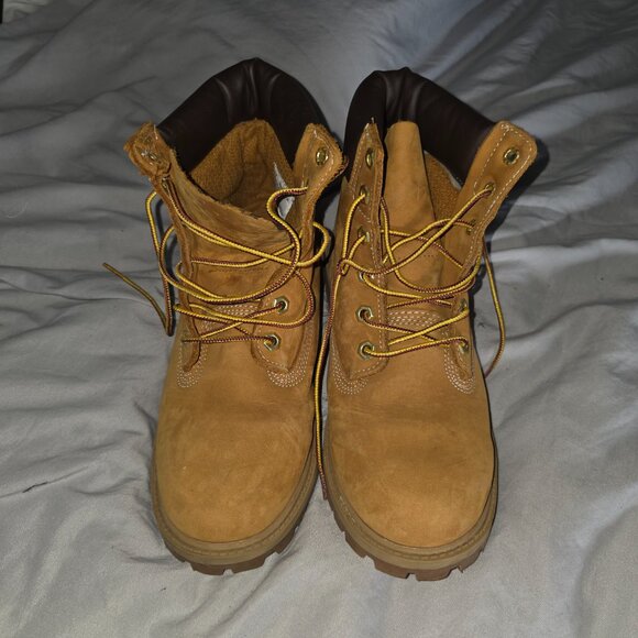 Womens Timberland Premium 6-Inch Boot - Wheat size 6 M - Picture 2 of 11